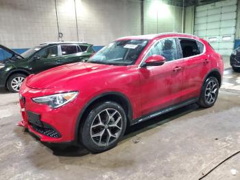  Salvage Alfa Romeo Stelvio