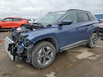  Salvage Hyundai TUCSON