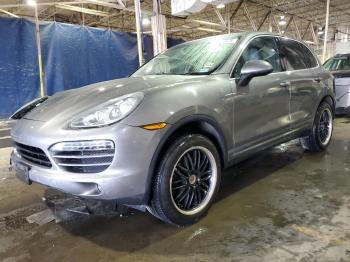  Salvage Porsche Cayenne