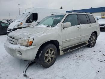  Salvage Toyota Highlander