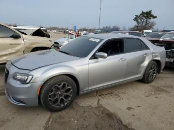  Salvage Chrysler 300