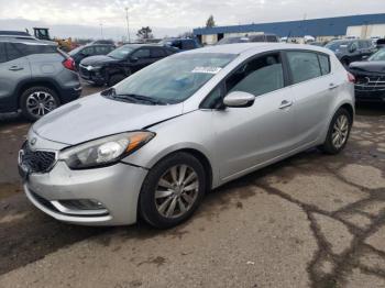  Salvage Kia Forte