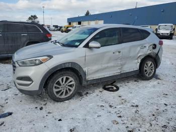  Salvage Hyundai TUCSON