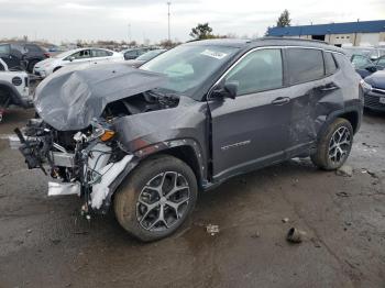  Salvage Jeep Compass