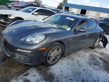  Salvage Porsche Panamera