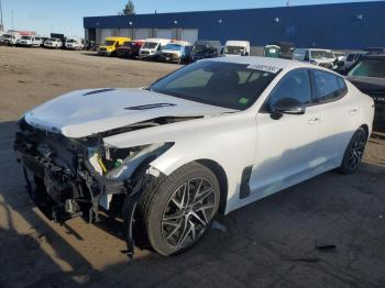  Salvage Kia Stinger