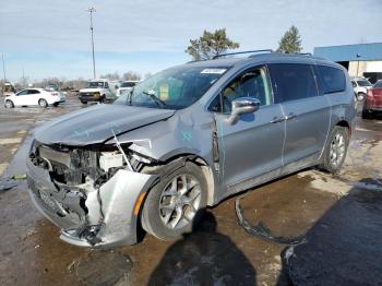  Salvage Chrysler Pacifica