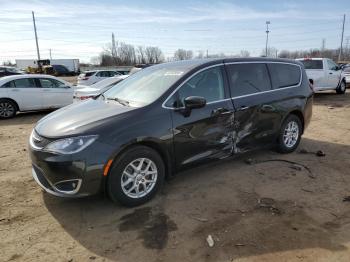  Salvage Chrysler Pacifica