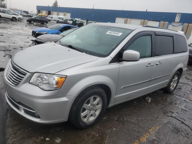  Salvage Chrysler Minivan