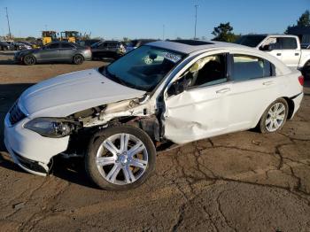  Salvage Chrysler 200