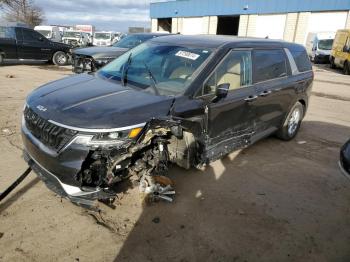  Salvage Kia Carnival