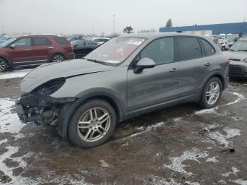  Salvage Porsche Cayenne