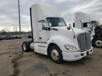 Salvage Kenworth T680