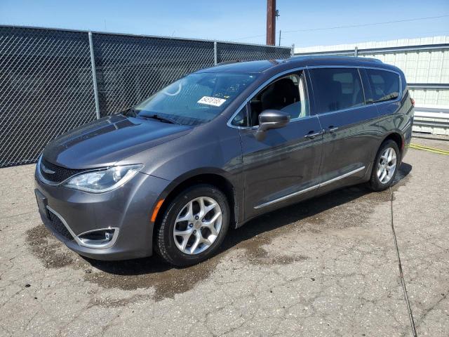  Salvage Chrysler Pacifica