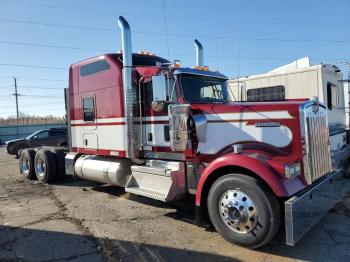  Salvage Kenworth Construct