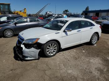  Salvage Chrysler 200