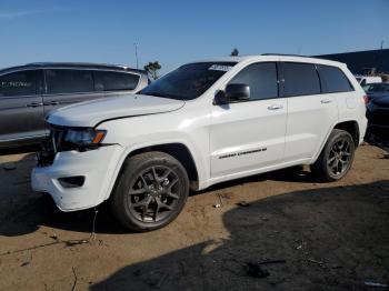  Salvage Jeep Grand Cherokee