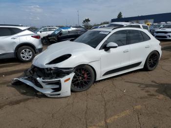  Salvage Porsche Macan