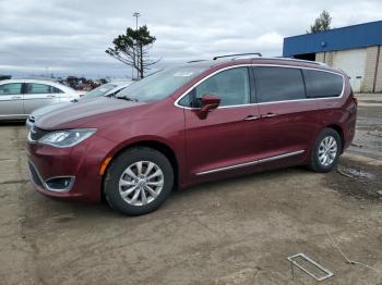  Salvage Chrysler Pacifica