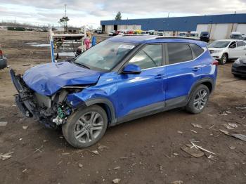  Salvage Kia Seltos