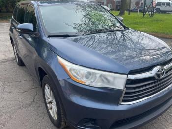  Salvage Toyota Highlander
