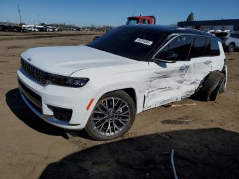  Salvage Jeep Grand Cherokee
