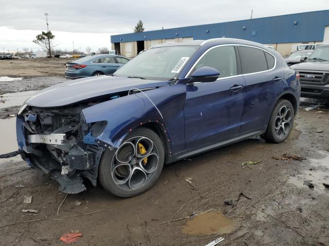  Salvage Alfa Romeo Stelvio