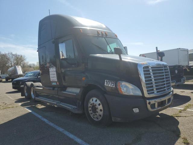  Salvage Freightliner Cascadia
