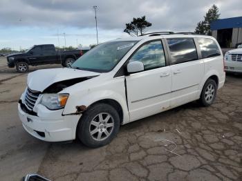  Salvage Chrysler Minivan