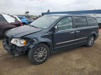  Salvage Chrysler Minivan