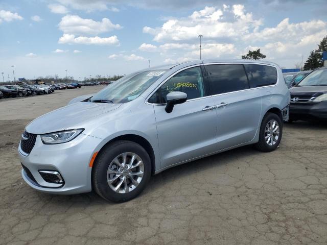  Salvage Chrysler Pacifica