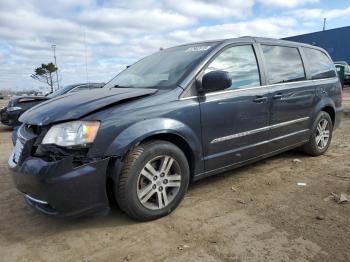  Salvage Chrysler Minivan