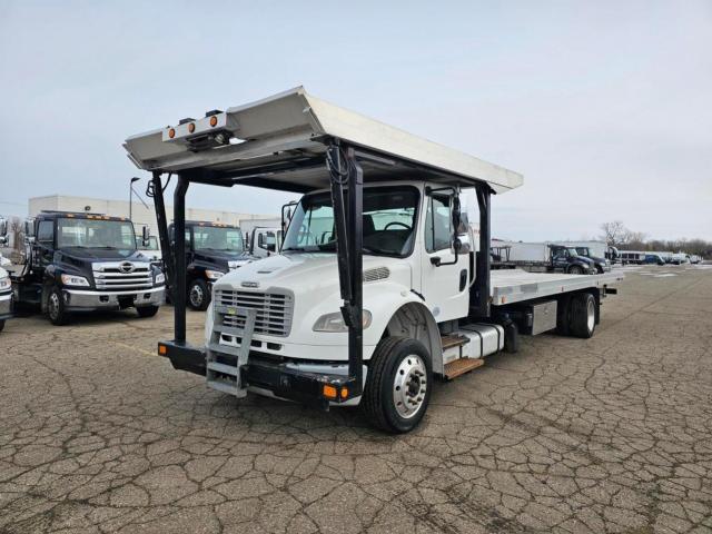  Salvage Freightliner M2 106 Med