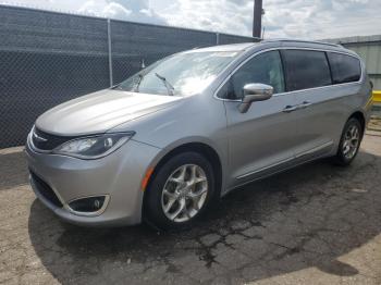  Salvage Chrysler Pacifica
