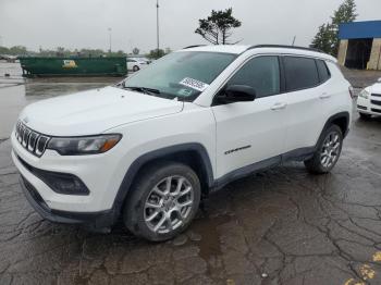  Salvage Jeep Compass