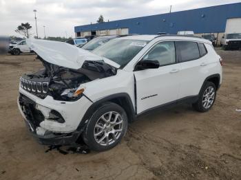  Salvage Jeep Compass