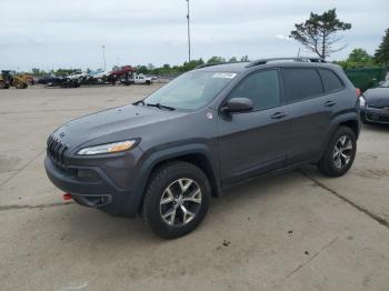  Salvage Jeep Cherokee