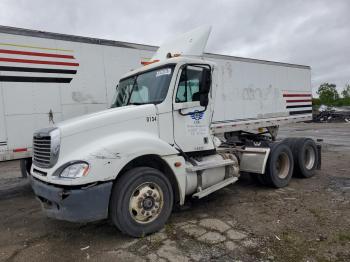  Salvage Freightliner Columbia