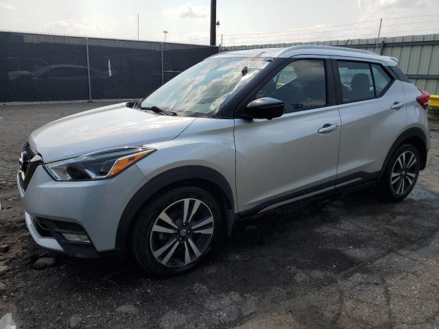  Salvage Nissan Kicks