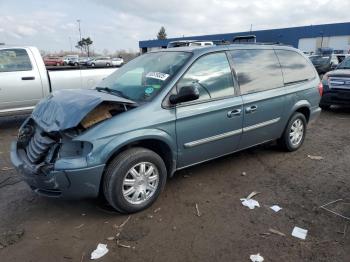  Salvage Chrysler Minivan
