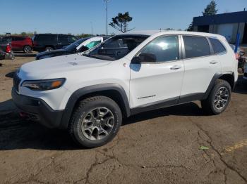  Salvage Jeep Cherokee