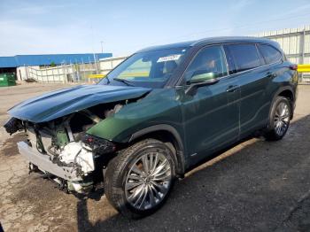  Salvage Toyota Highlander