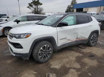  Salvage Jeep Compass