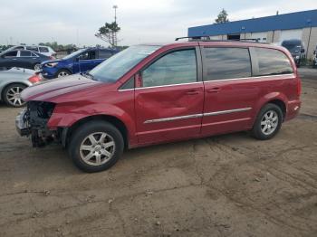 Salvage Chrysler Minivan
