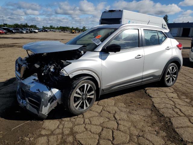  Salvage Nissan Kicks