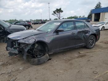  Salvage Chrysler 300