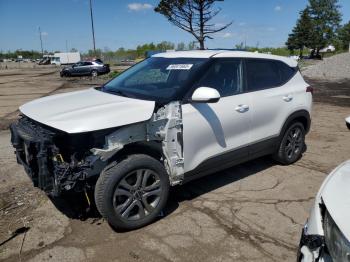  Salvage Kia Seltos