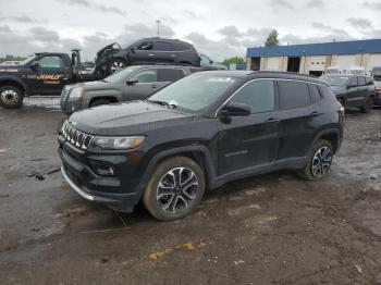  Salvage Jeep Compass