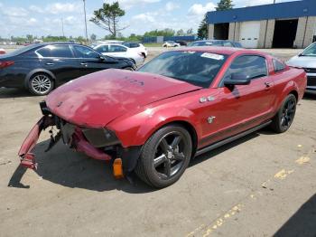  Salvage Ford Mustang