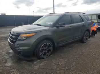  Salvage Ford Explorer